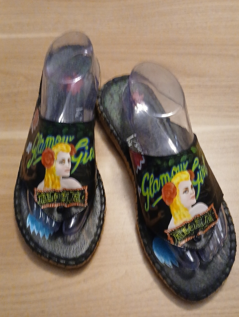 Via Blue Via Hand Painted Graphic Thong Sandals Glamour Girl Portrait  Size 8.5